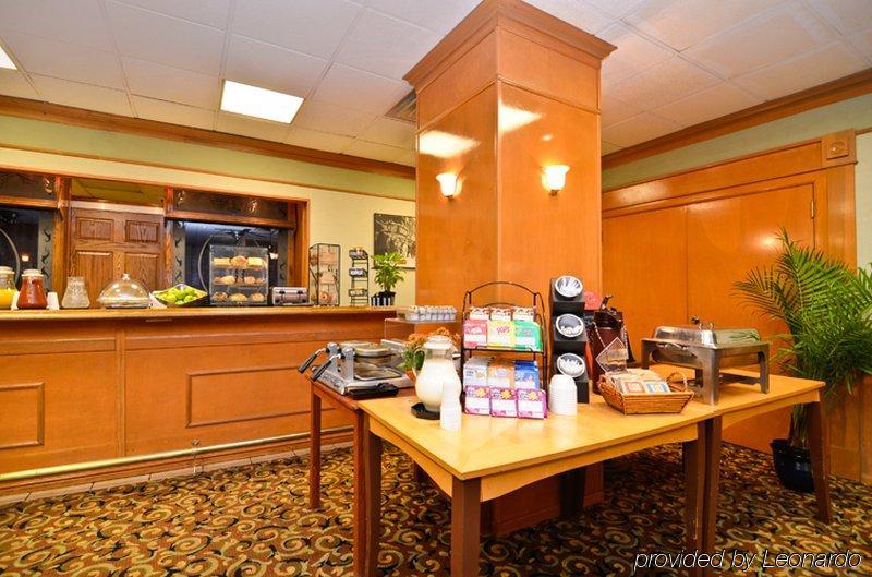 Fairfield Inn & Suites By Marriott Milwaukee Downtown Étterem fotó